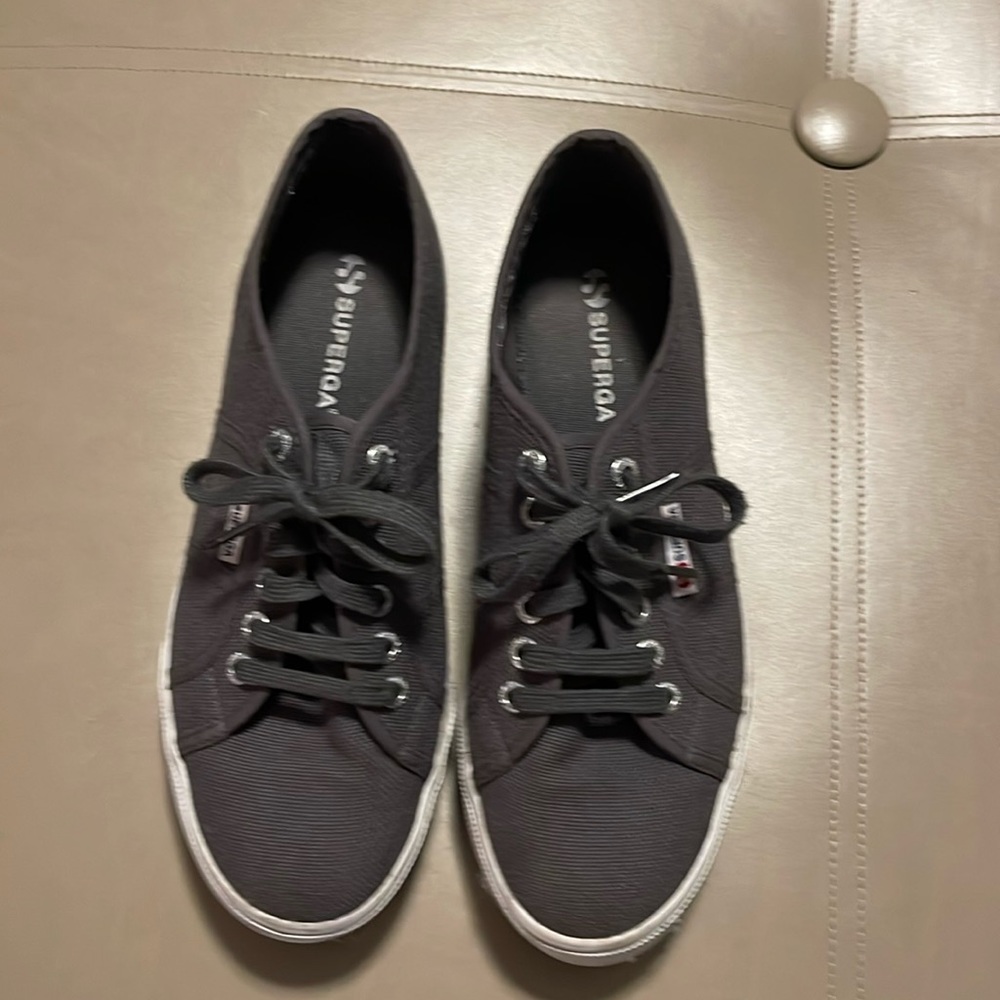 Charcoal gray platform SUPERGA canvas sneakers. Size 39  which is a women’s 8